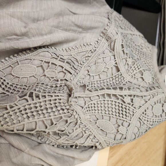J. Jill Lace Neckline Blouse – Women’s Medium – Gray - Picture 9 of 9